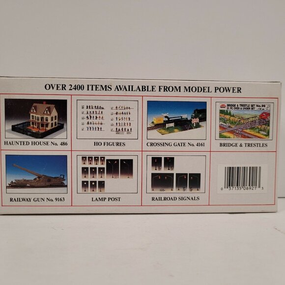 Model Power HO Scale 40' Chemical Tank Car 6921H Dupont Plastic Electric Train - Picture 4 of 6